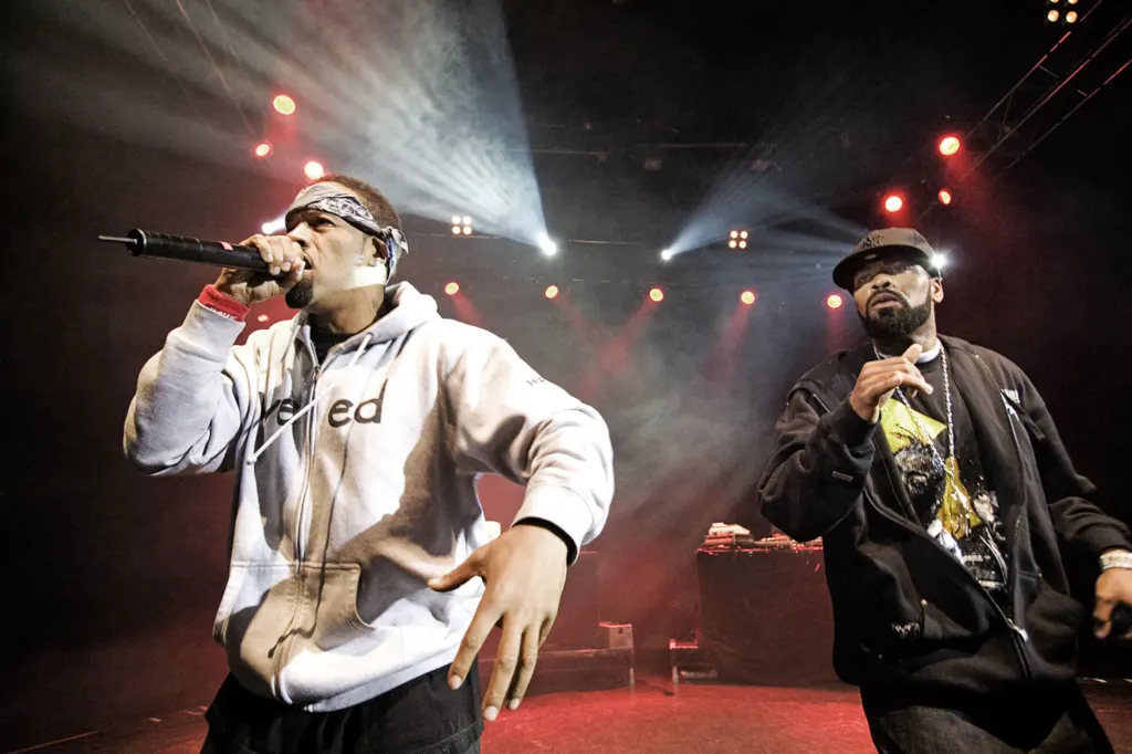 Method Man + Redman — event, music and portrait photograph in Shepherd’s Bush, London, UK, frame 11 of 14.